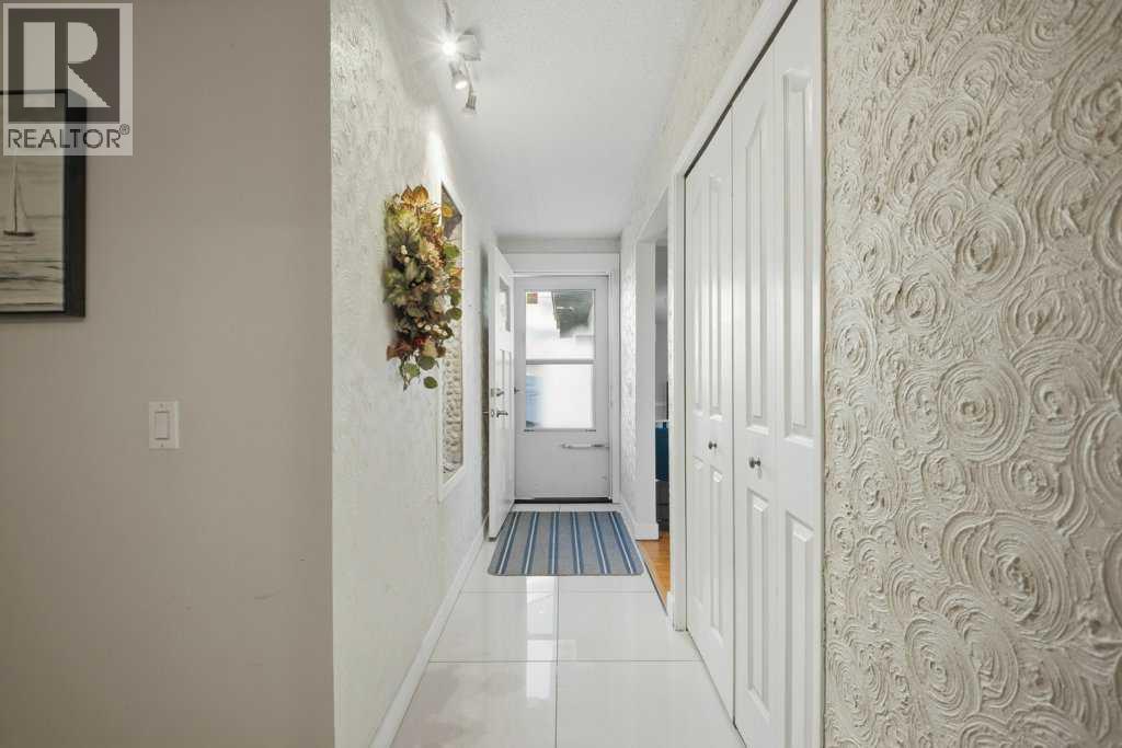 524 Hunterplain Hill NW