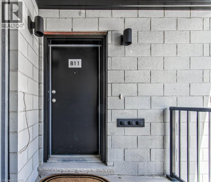 410 NORTHFIELD Drive Unit# B11
