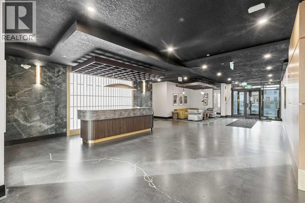 305, 370 Dieppe Drive SW