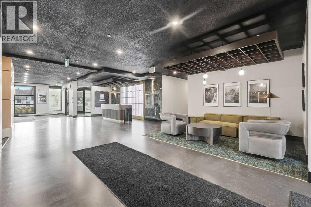 305, 370 Dieppe Drive SW