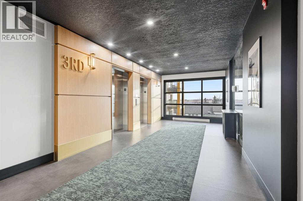 305, 370 Dieppe Drive SW