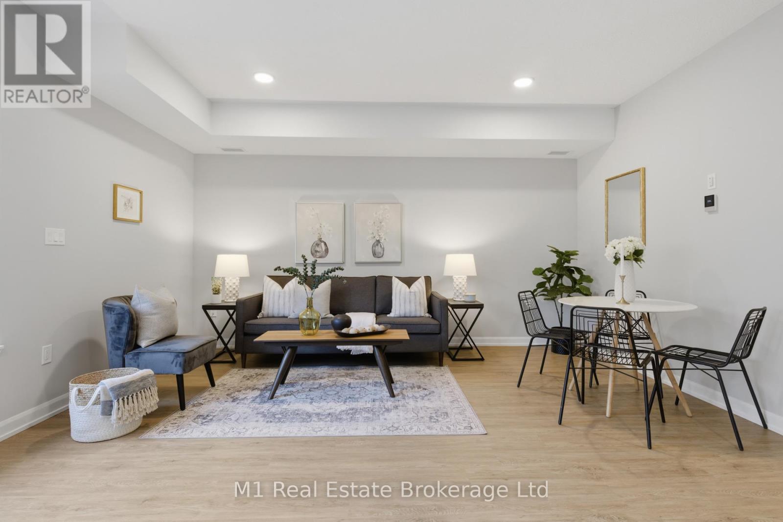 116 - 708 WOOLWICH STREET