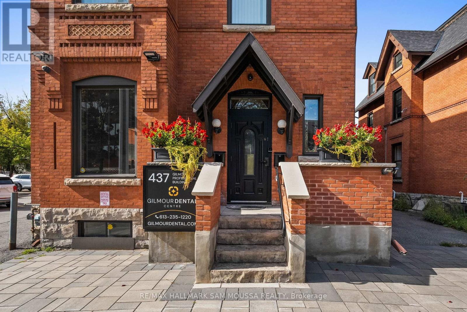 437 GILMOUR STREET