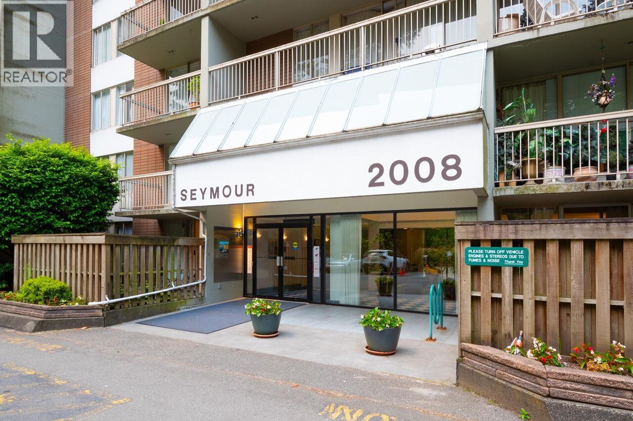 1710 2008 FULLERTON AVENUE