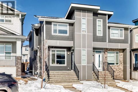 81 Herron Mews NE Calgary AB T3P1Y1