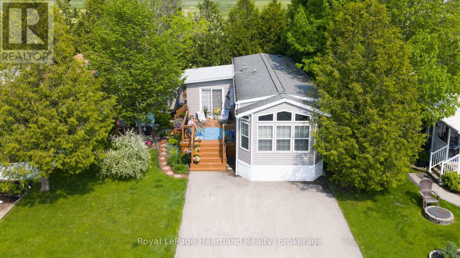 50 PORTSIDE DRIVE - 77719 BLUEWATER HIGHWAY