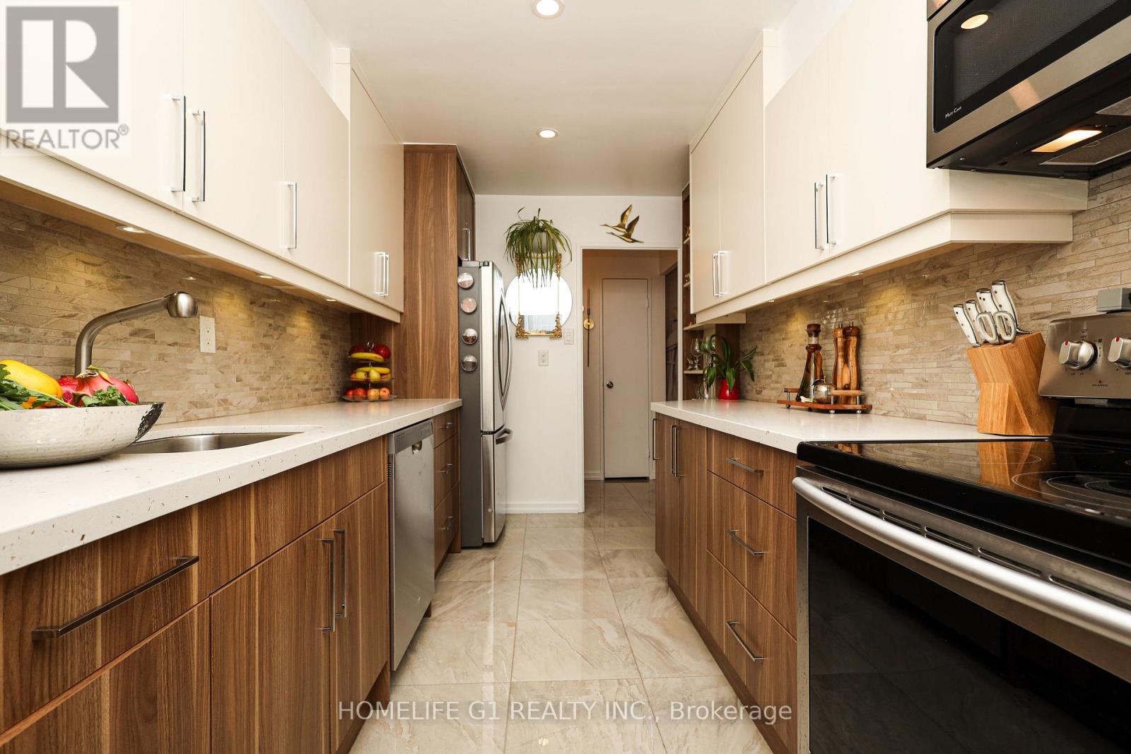 1203 - 44 LONGBOURNE DRIVE