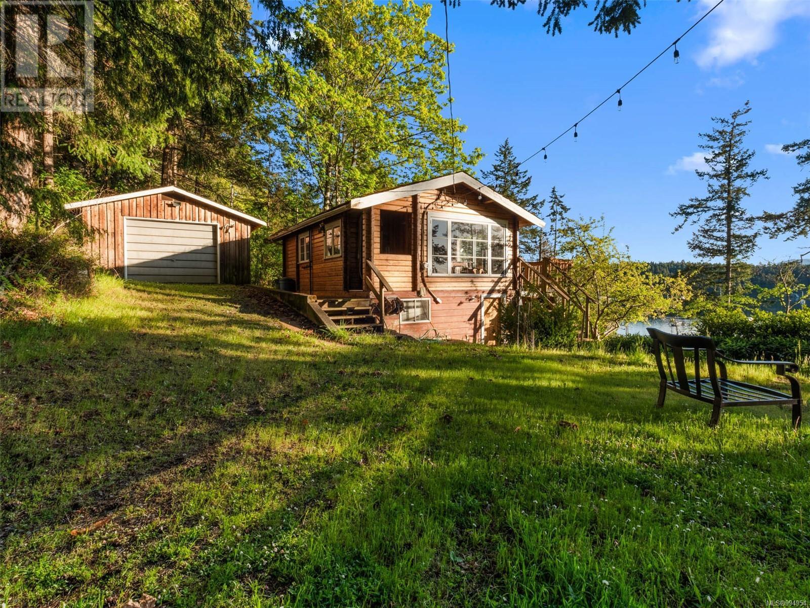 3045 Montague Rd
