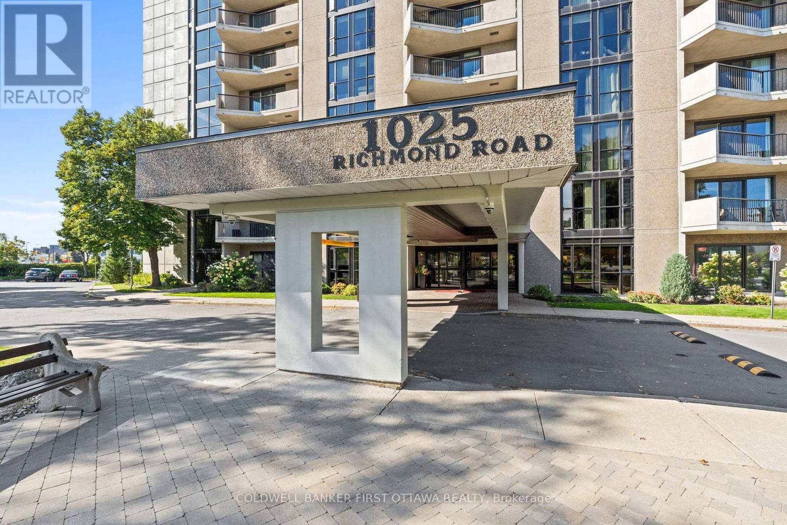 607 - 1025 RICHMOND ROAD
