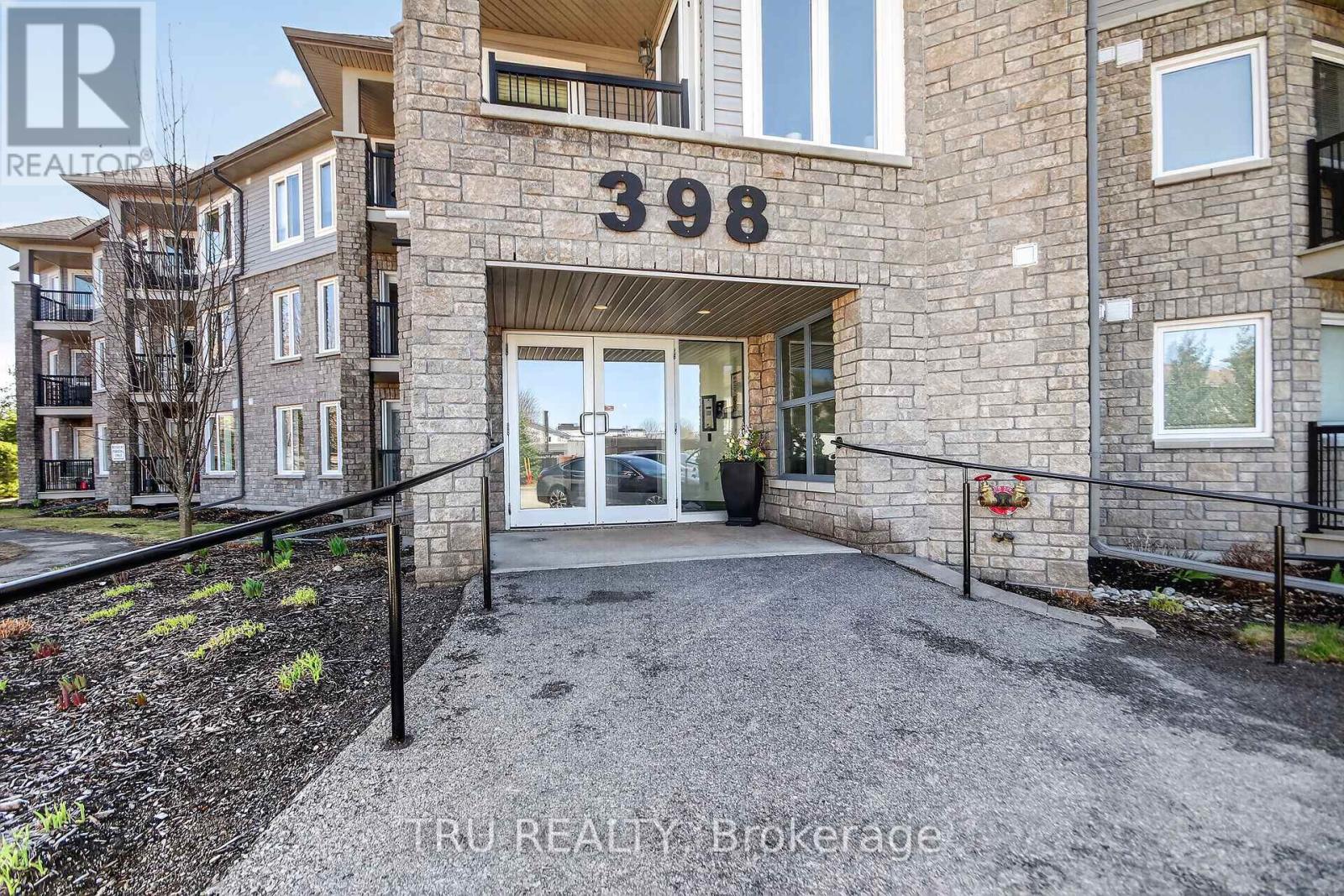 113 - 398 VAN BUREN STREET