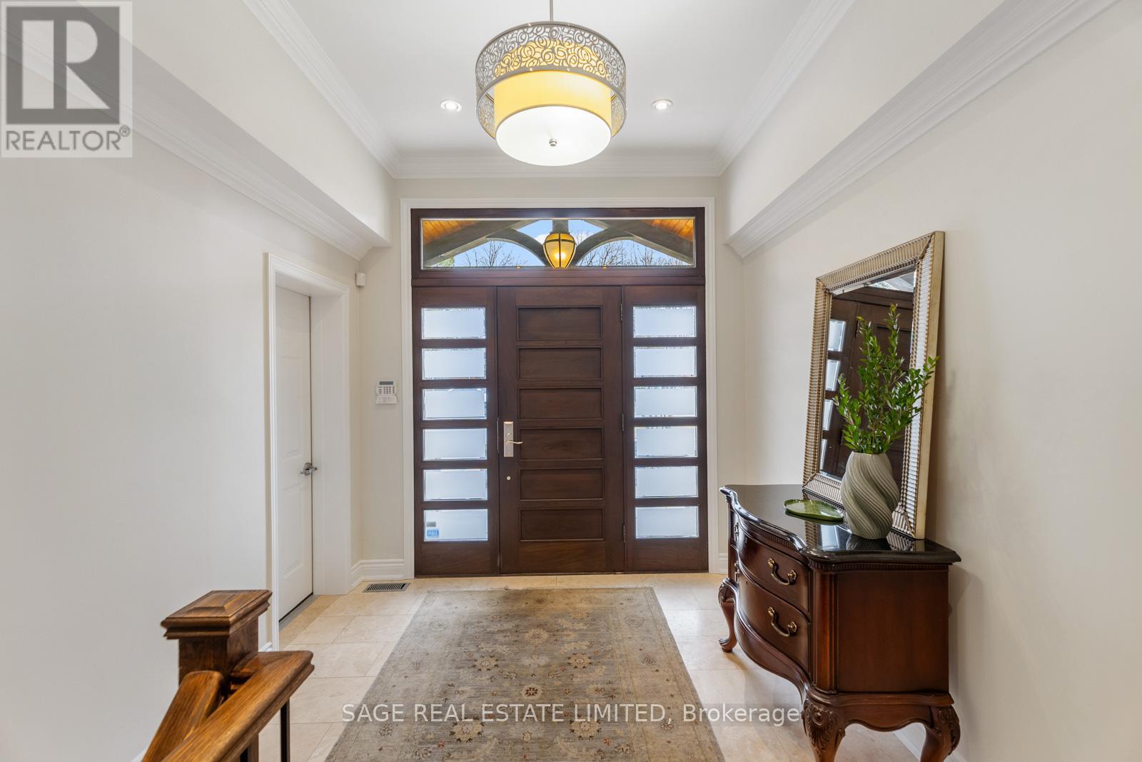 31 ASHWOOD CRESCENT