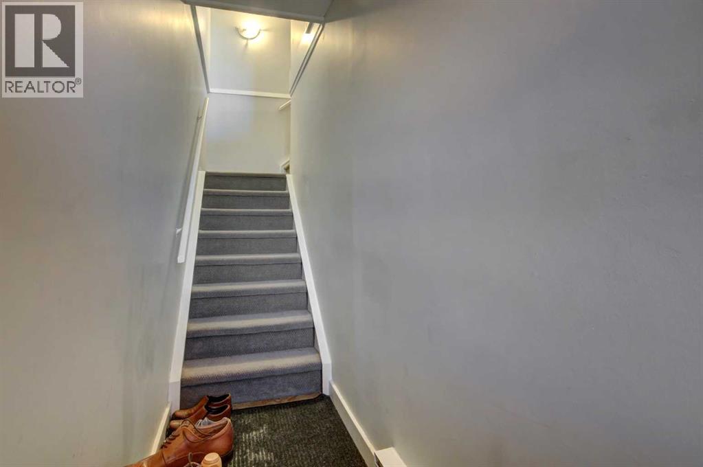 602, 2200 Woodview Drive SW