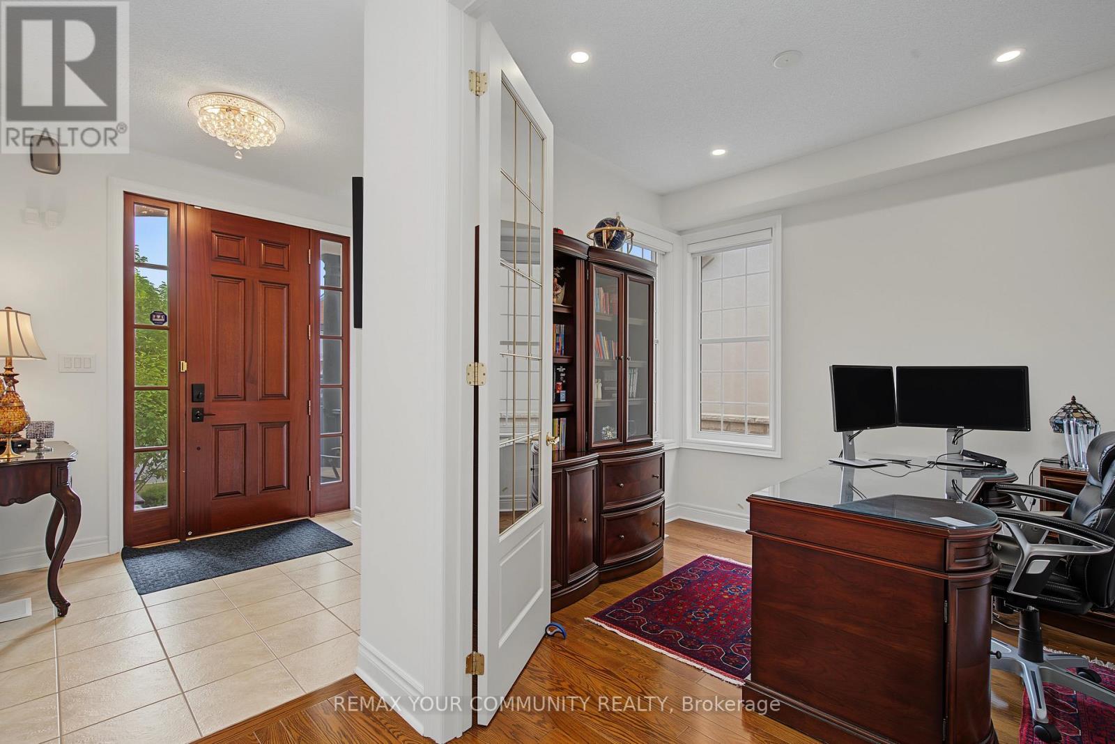 8 YEMINA GATE