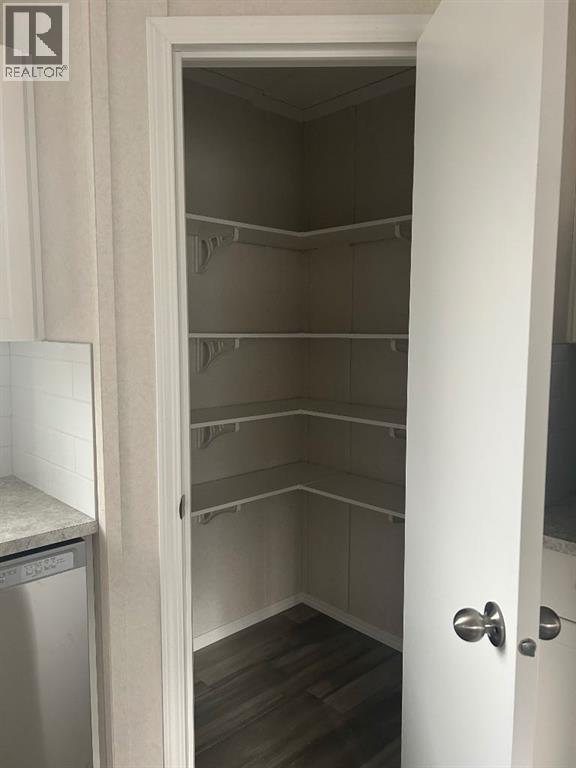 2015 Sunflower Crescent