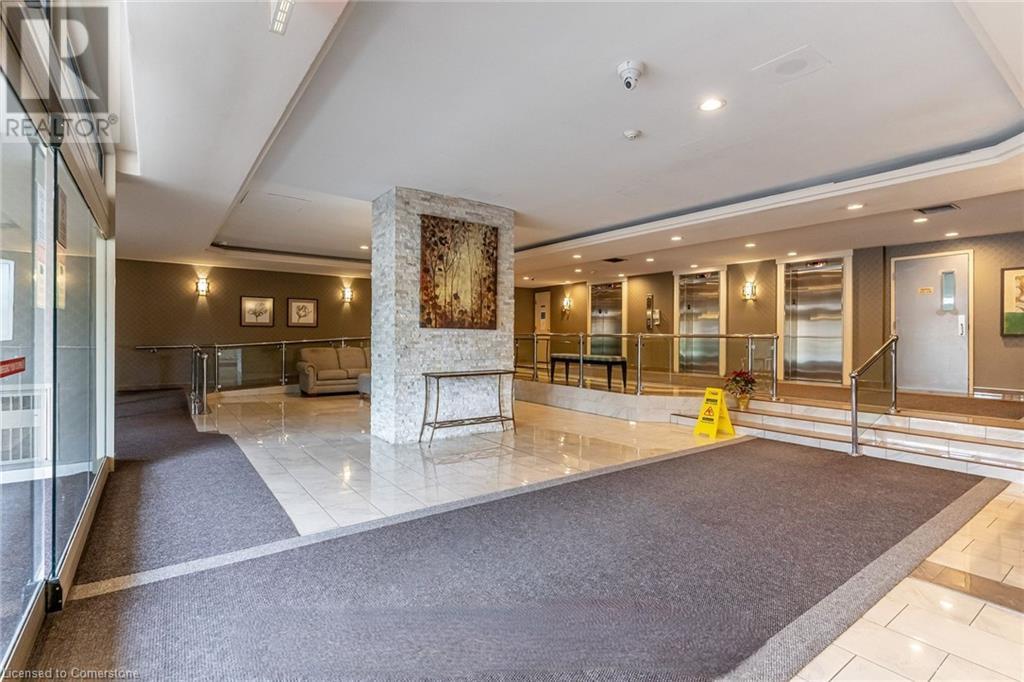 61 MARKBROOK Lane Unit# 101