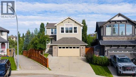 155 Autumn Close SE Calgary AB T3M0K1