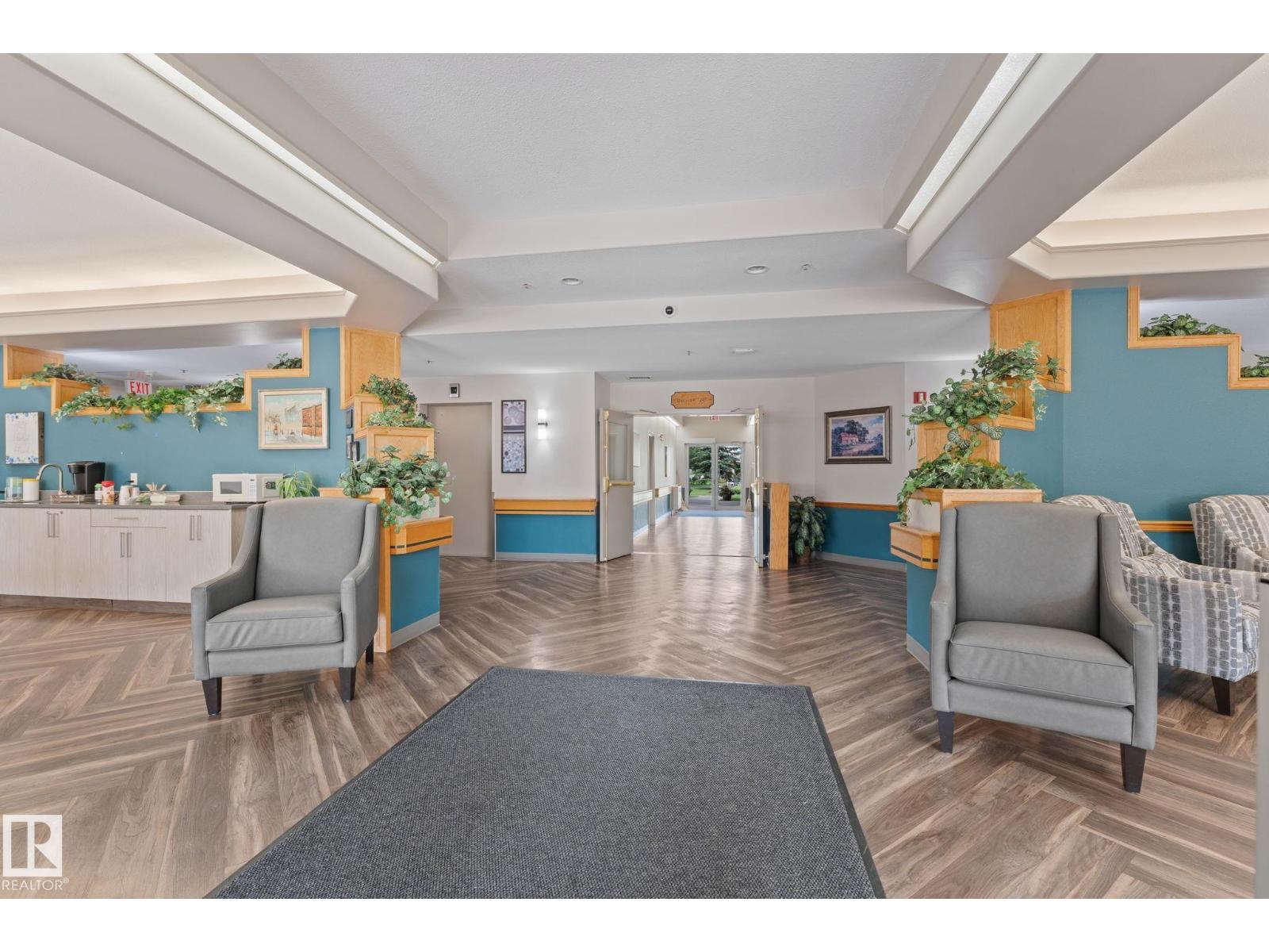 #243 13441 127 ST NW