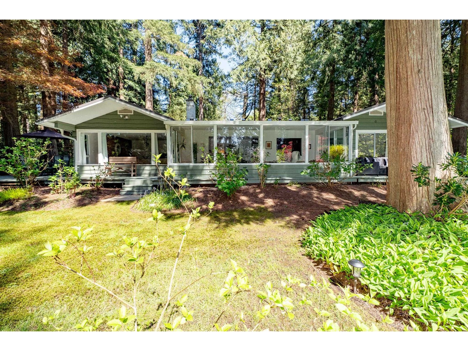 18 CLOVERMEADOW CRESCENT