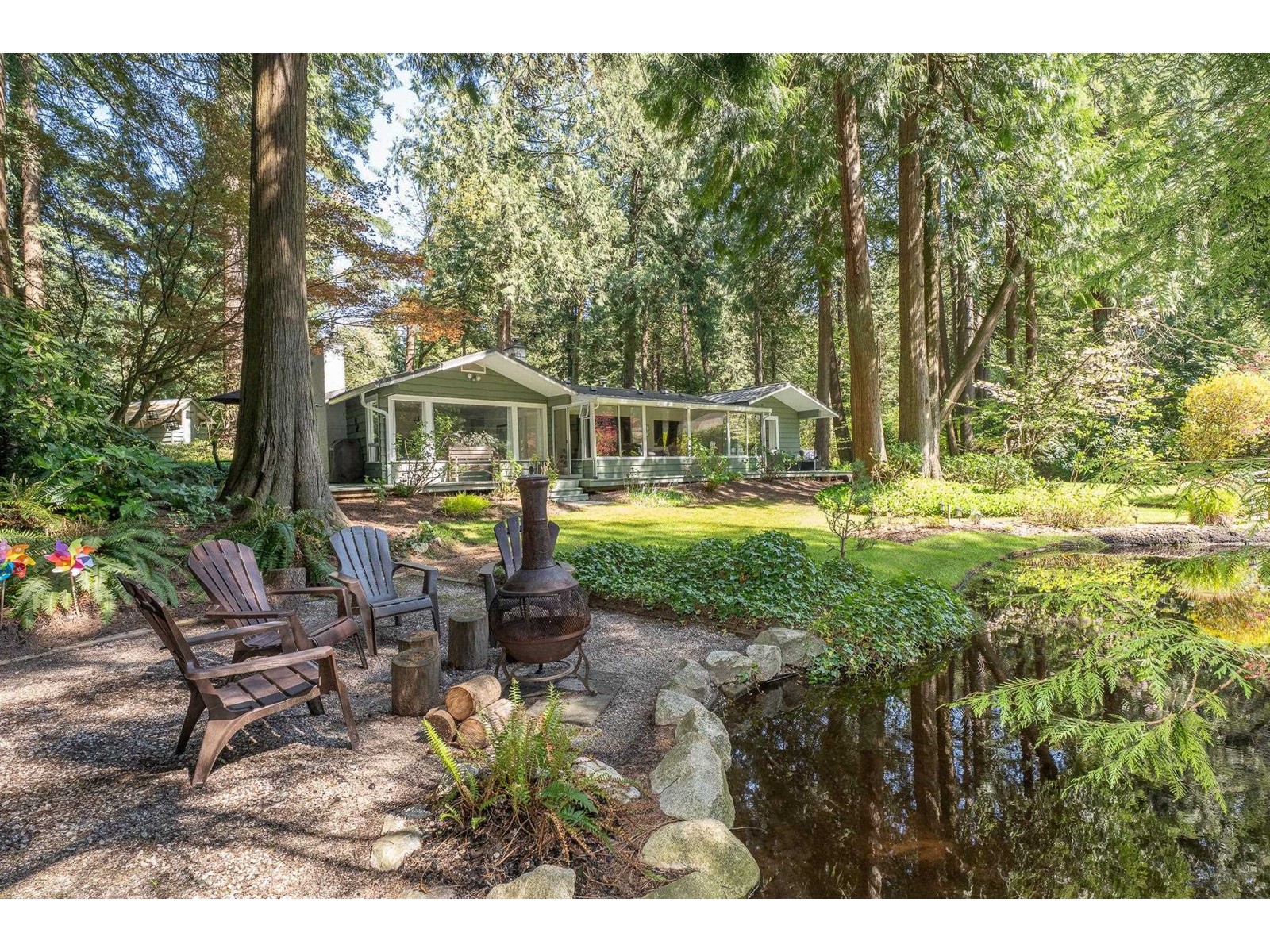 18 CLOVERMEADOW CRESCENT