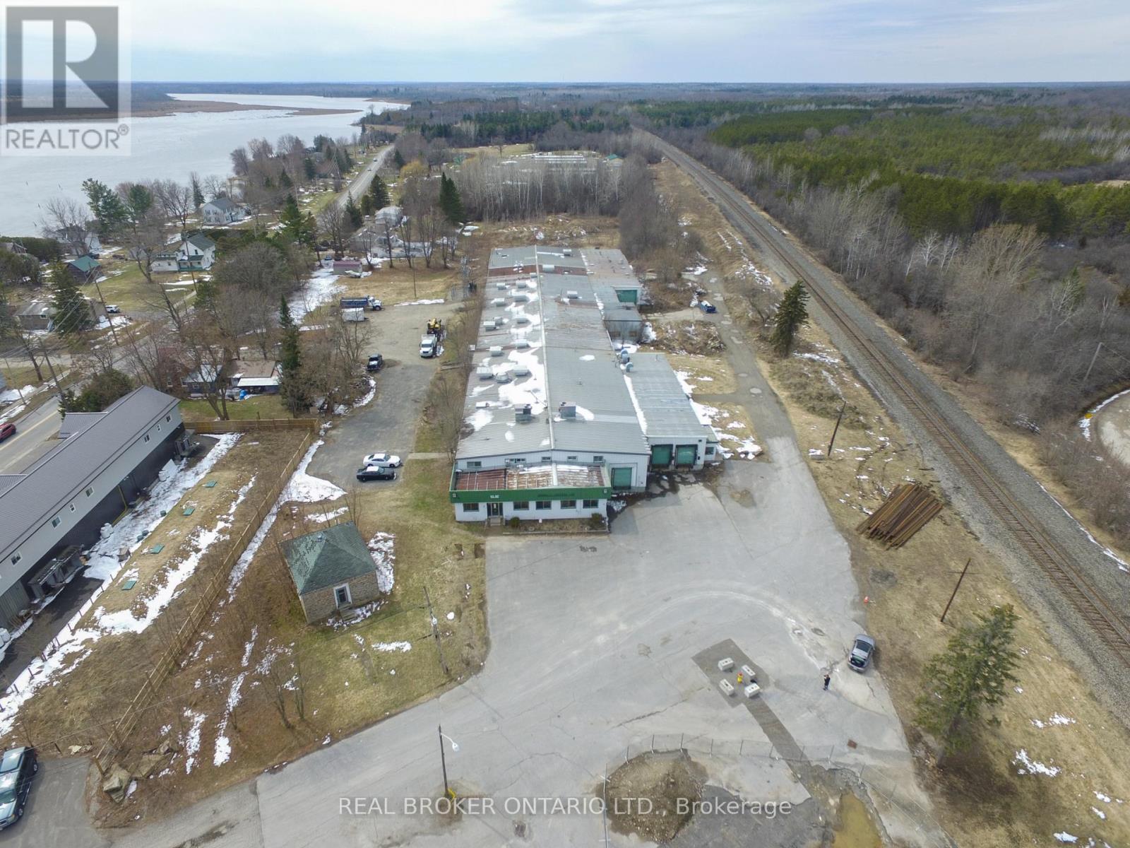 124 GRENVILLE WAY