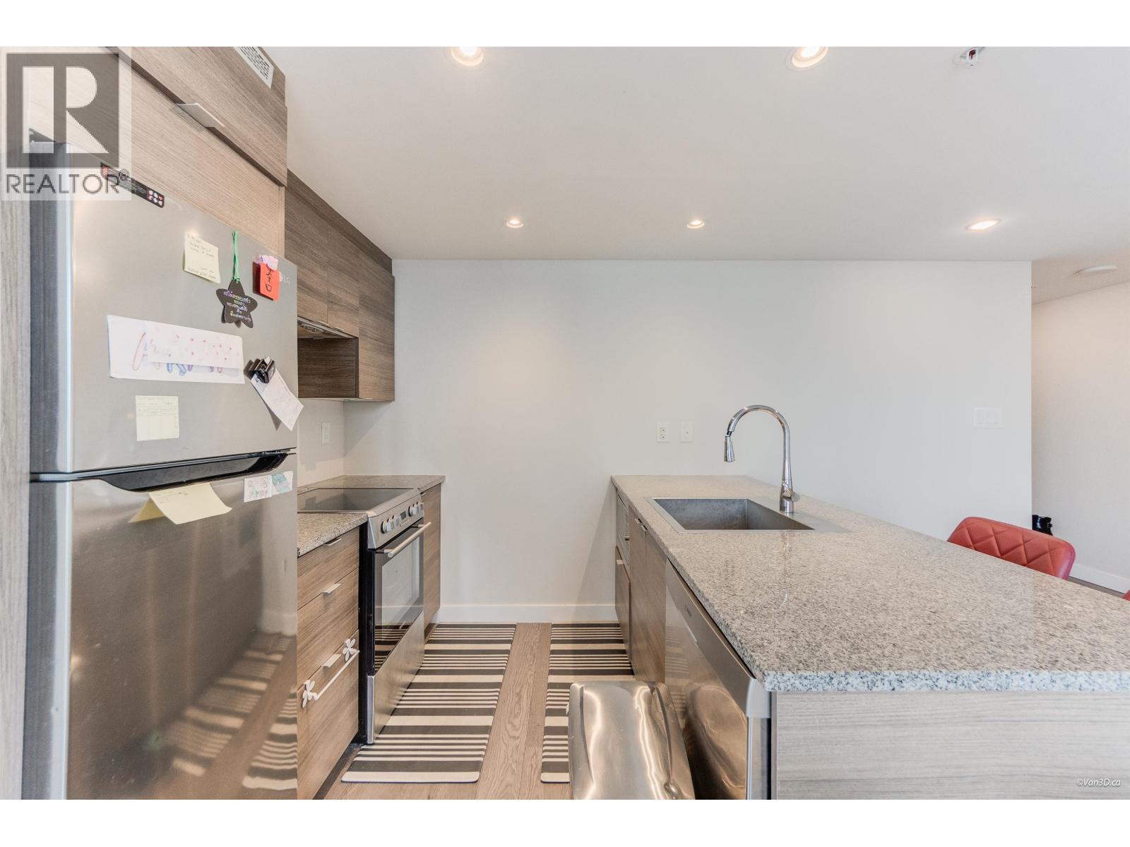 2907 488 SW MARINE DRIVE
