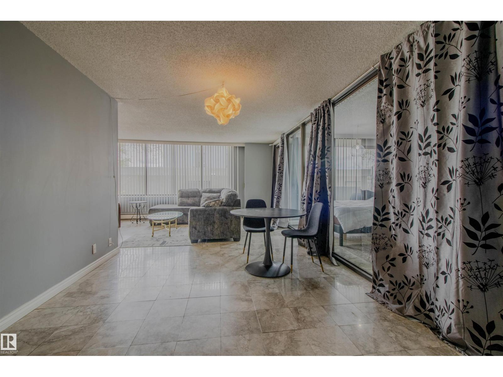 #202 8340 JASPER AV NW