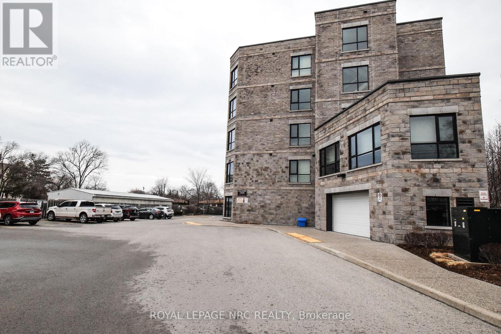 305 - 379 SCOTT STREET