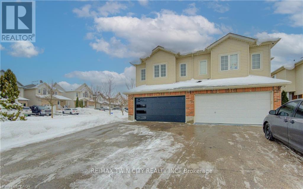 40 RED CLOVER STREET E