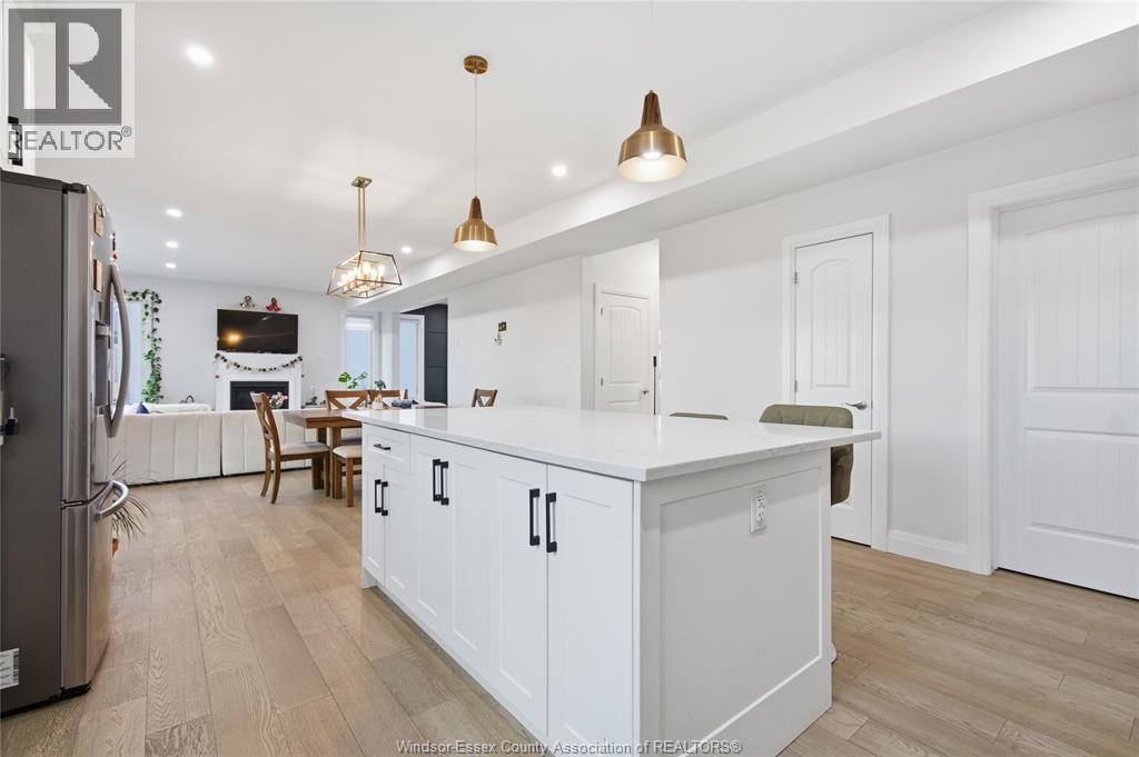 37 KINGSBRIDGE DRIVE