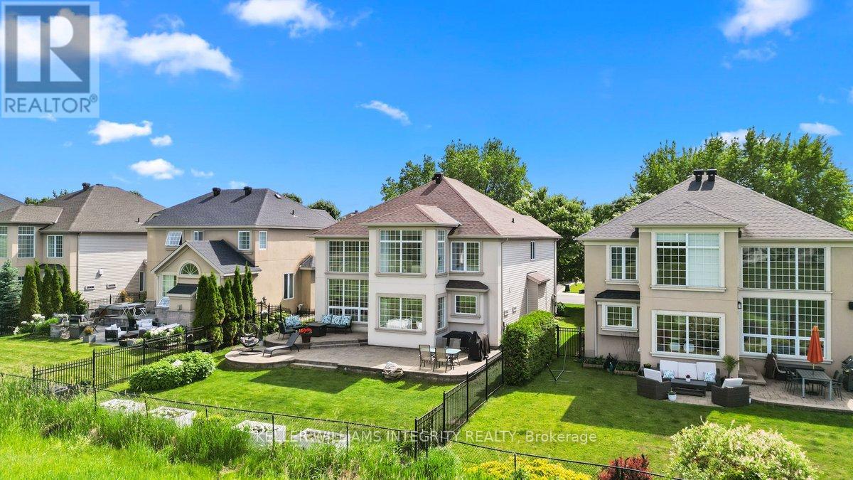 16 BLACKSHIRE CIRCLE