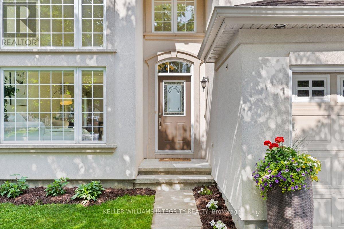 16 BLACKSHIRE CIRCLE