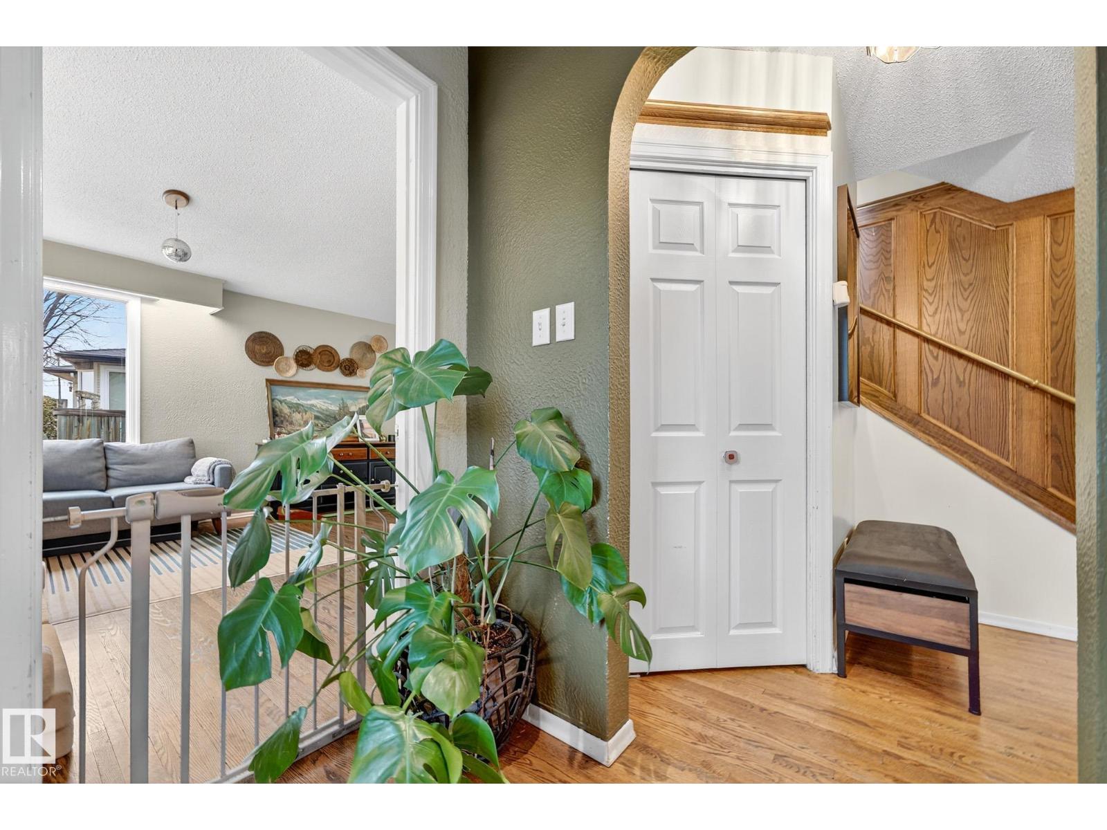 9259 STRATHEARN DR NW