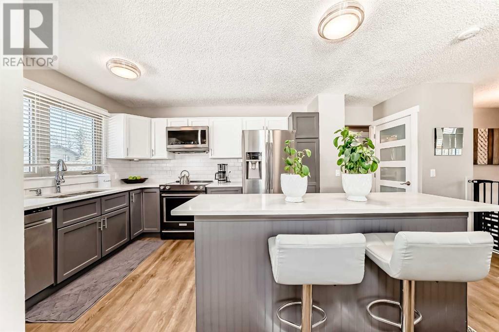 32 Mckerrell Crescent SE