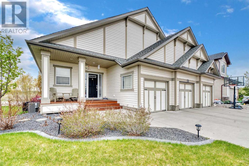 231 Railway Close SE