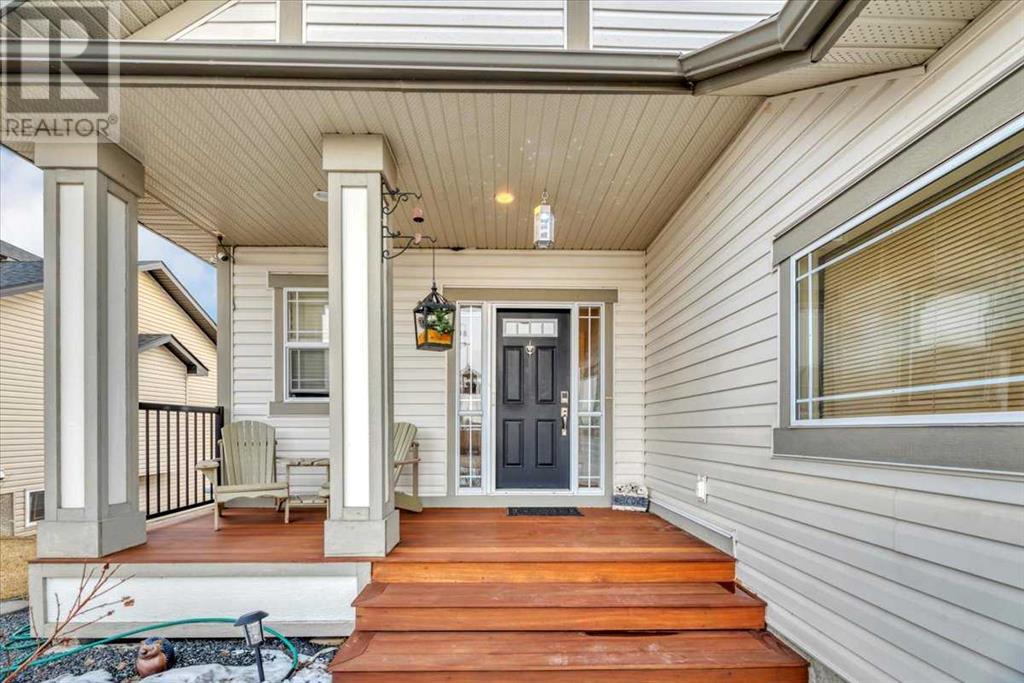 231 Railway Close SE