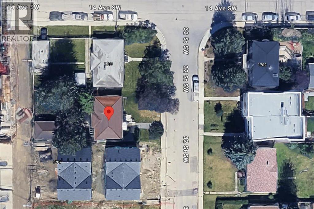 1703 32 Street SW