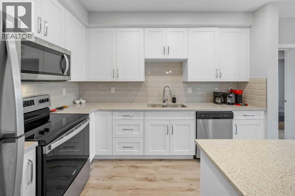 205, 150 Shawnee Square SW