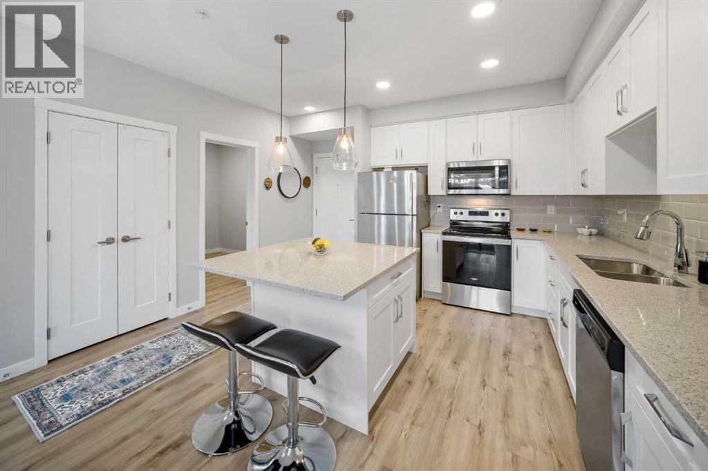 205, 150 Shawnee Square SW