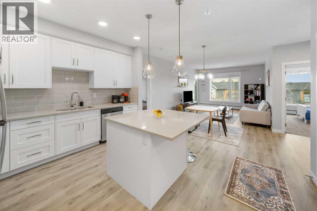 205, 150 Shawnee Square SW