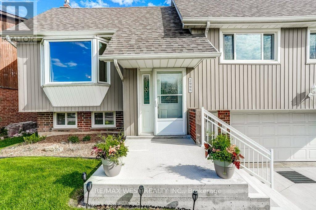 2995 SAINT MALO CIRCLE