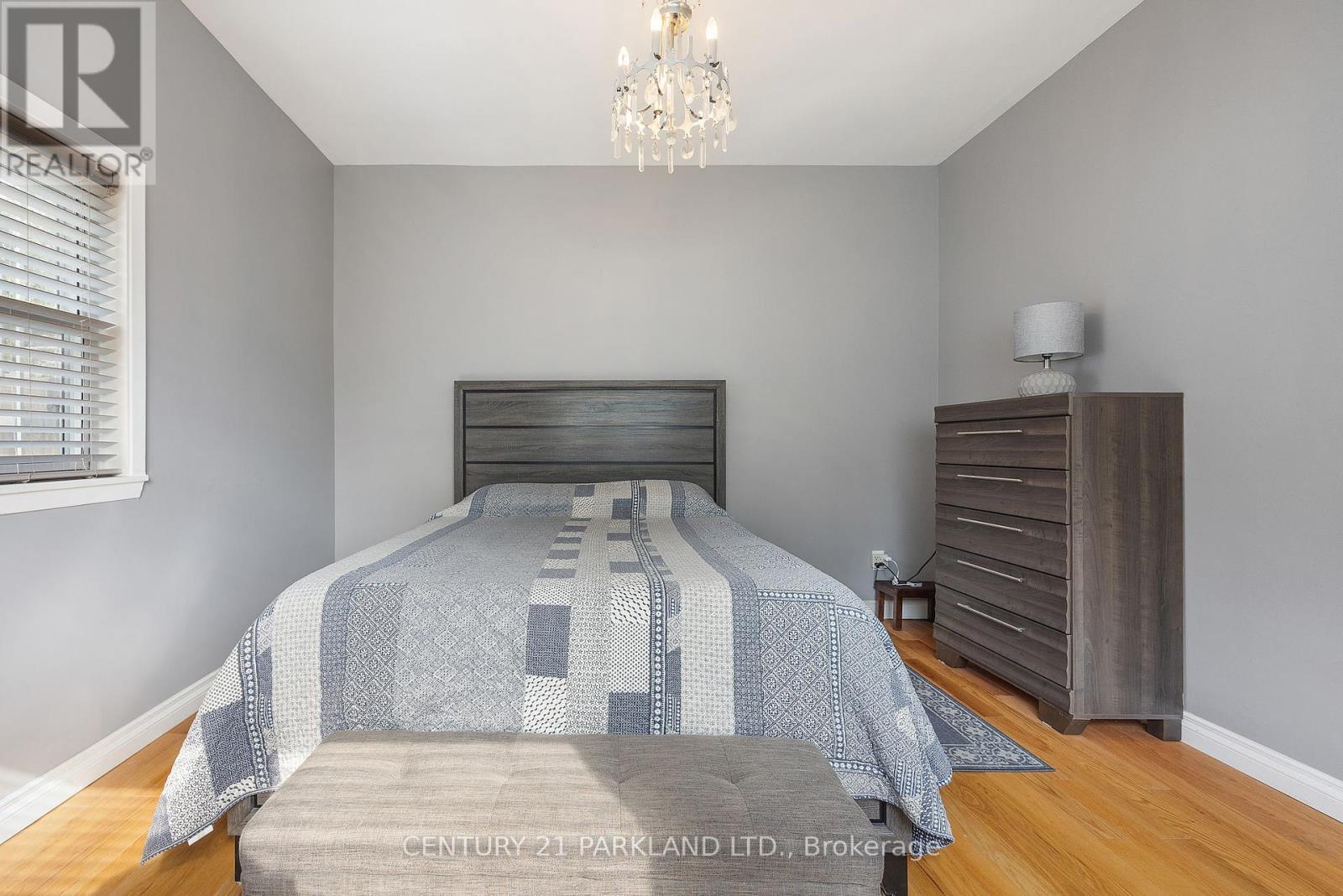 114 ROSEMOUNT AVENUE