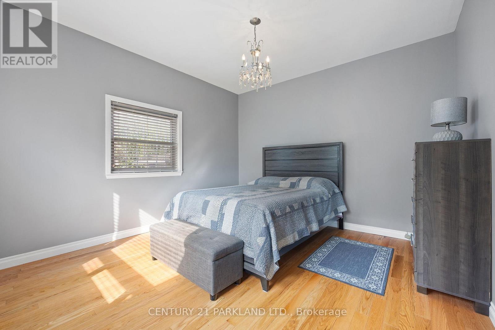 114 ROSEMOUNT AVENUE