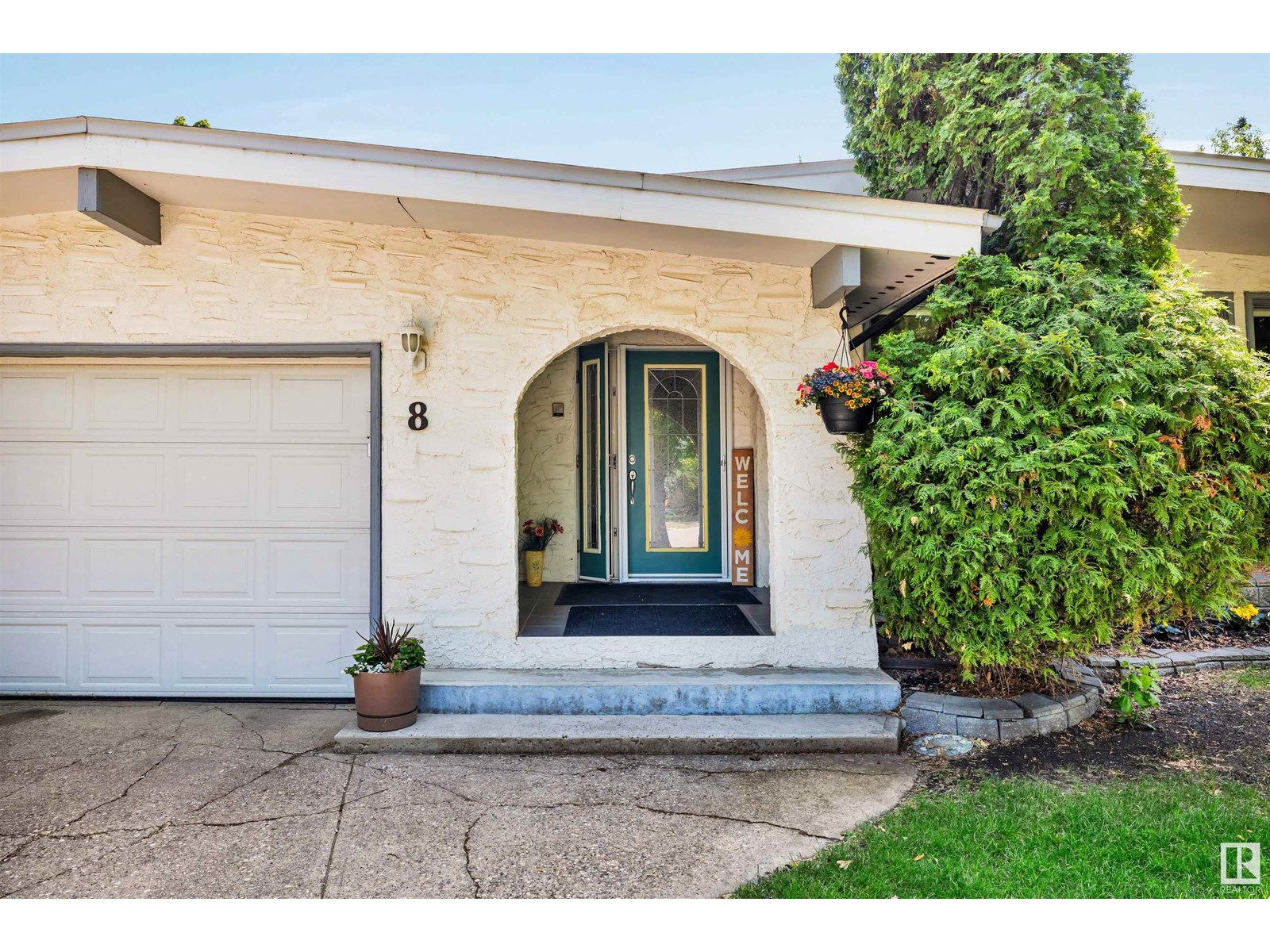8 GARFIELD PL