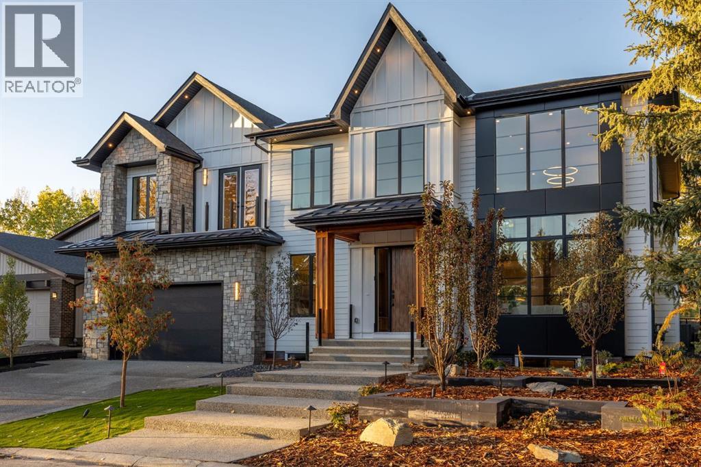 620 Varsity Estates Crescent NW