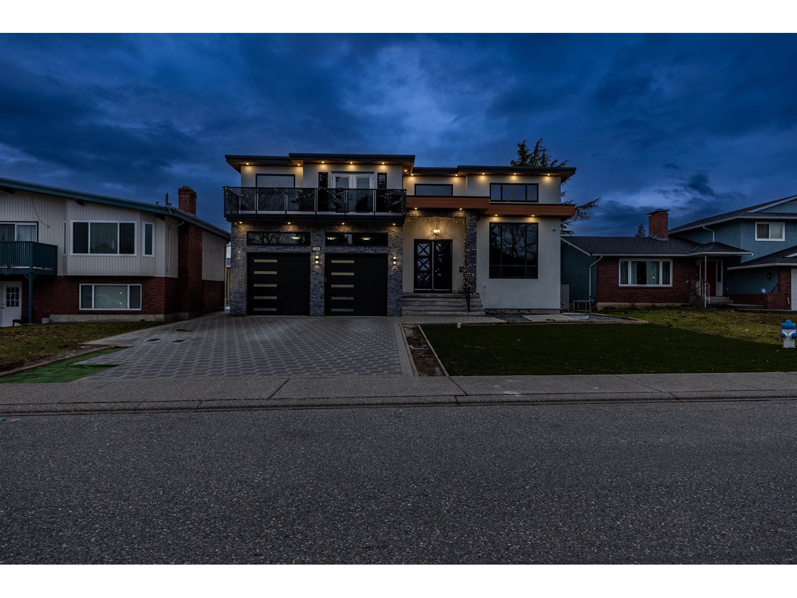 3265 SATURNA CRESCENT