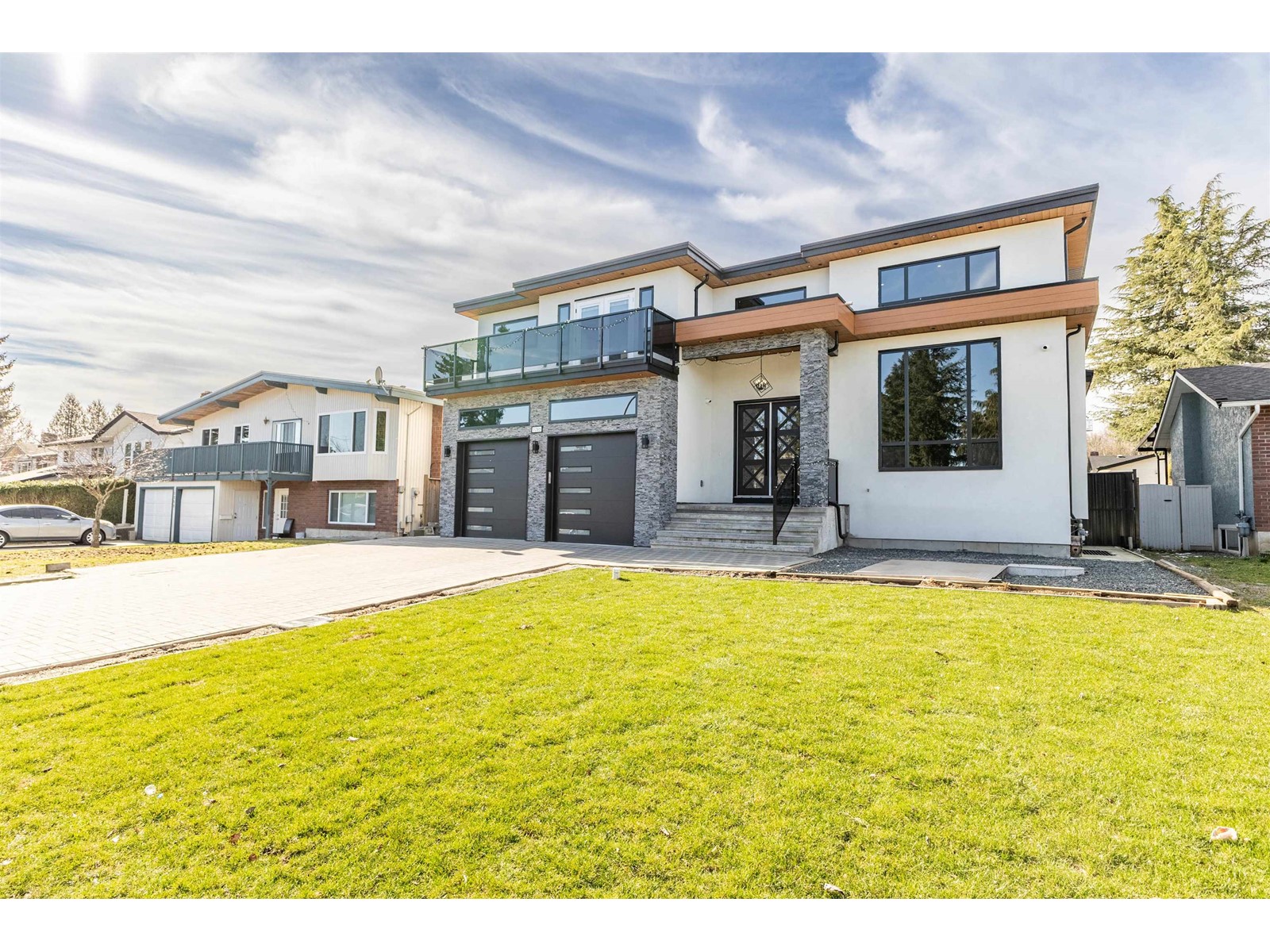 3265 SATURNA CRESCENT