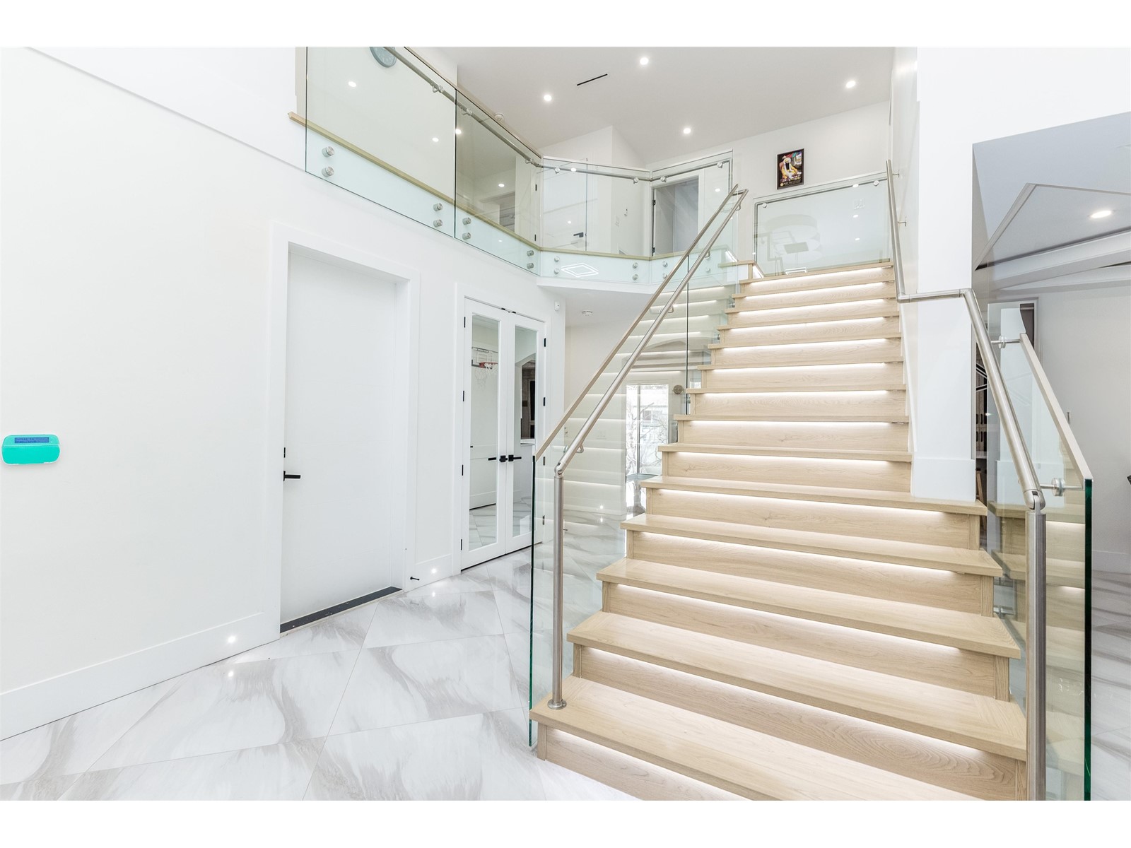 3265 SATURNA CRESCENT