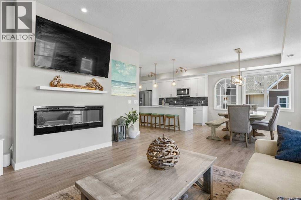 306 Cranbrook Walk SE