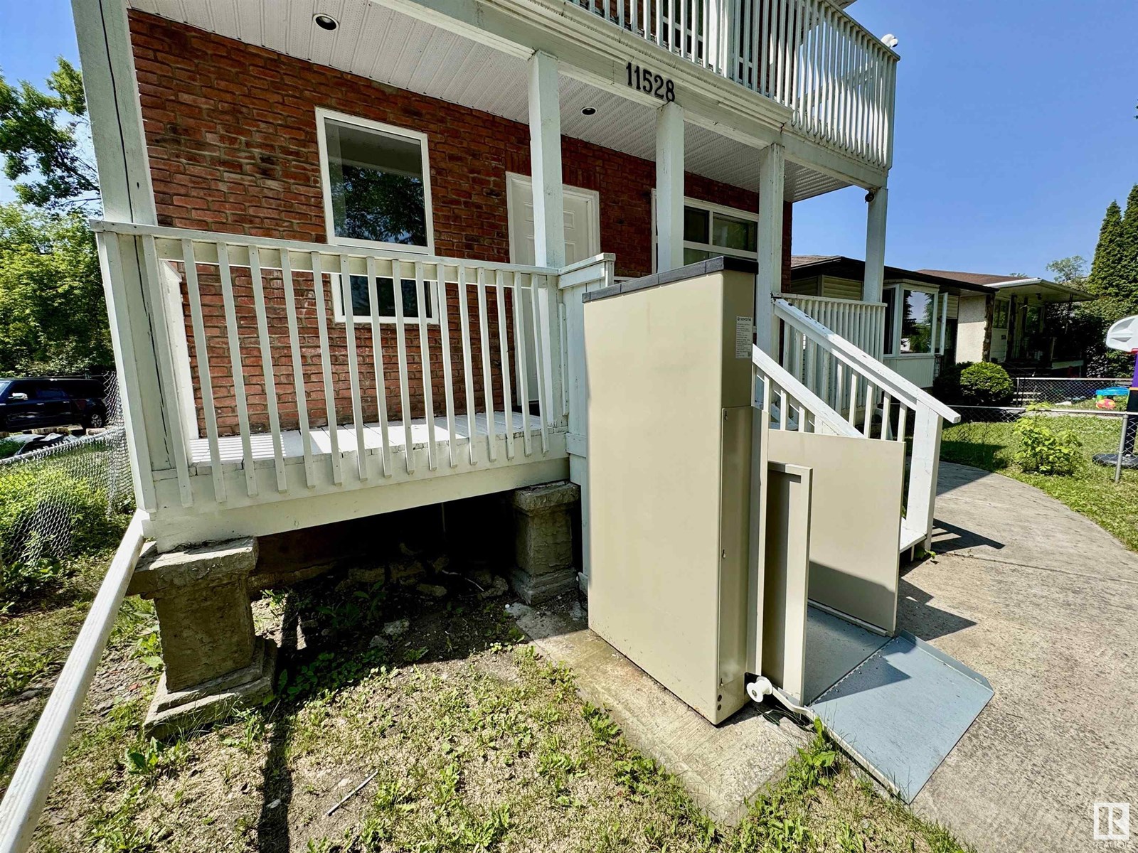 11528 85 ST NW