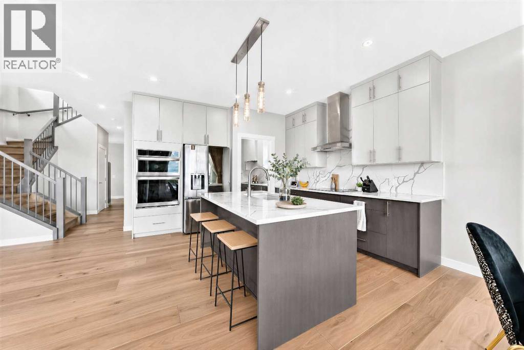 171 Corner Glen Grove NE